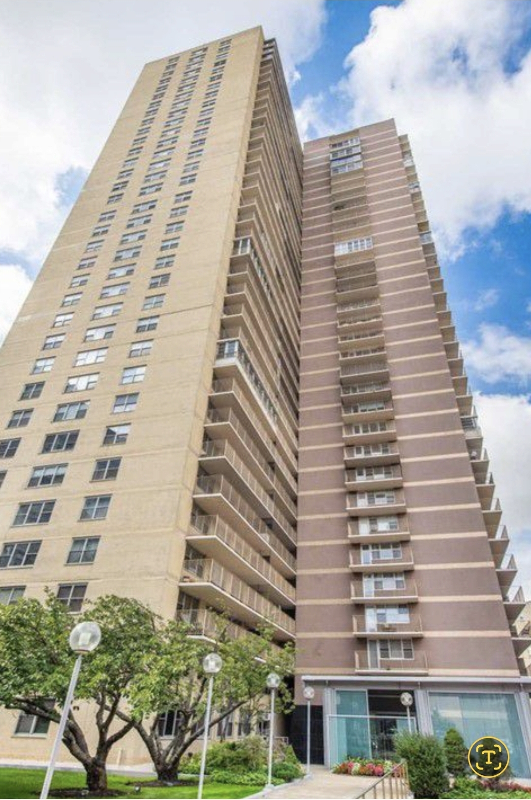 6040 JFK Boulevard East - 1