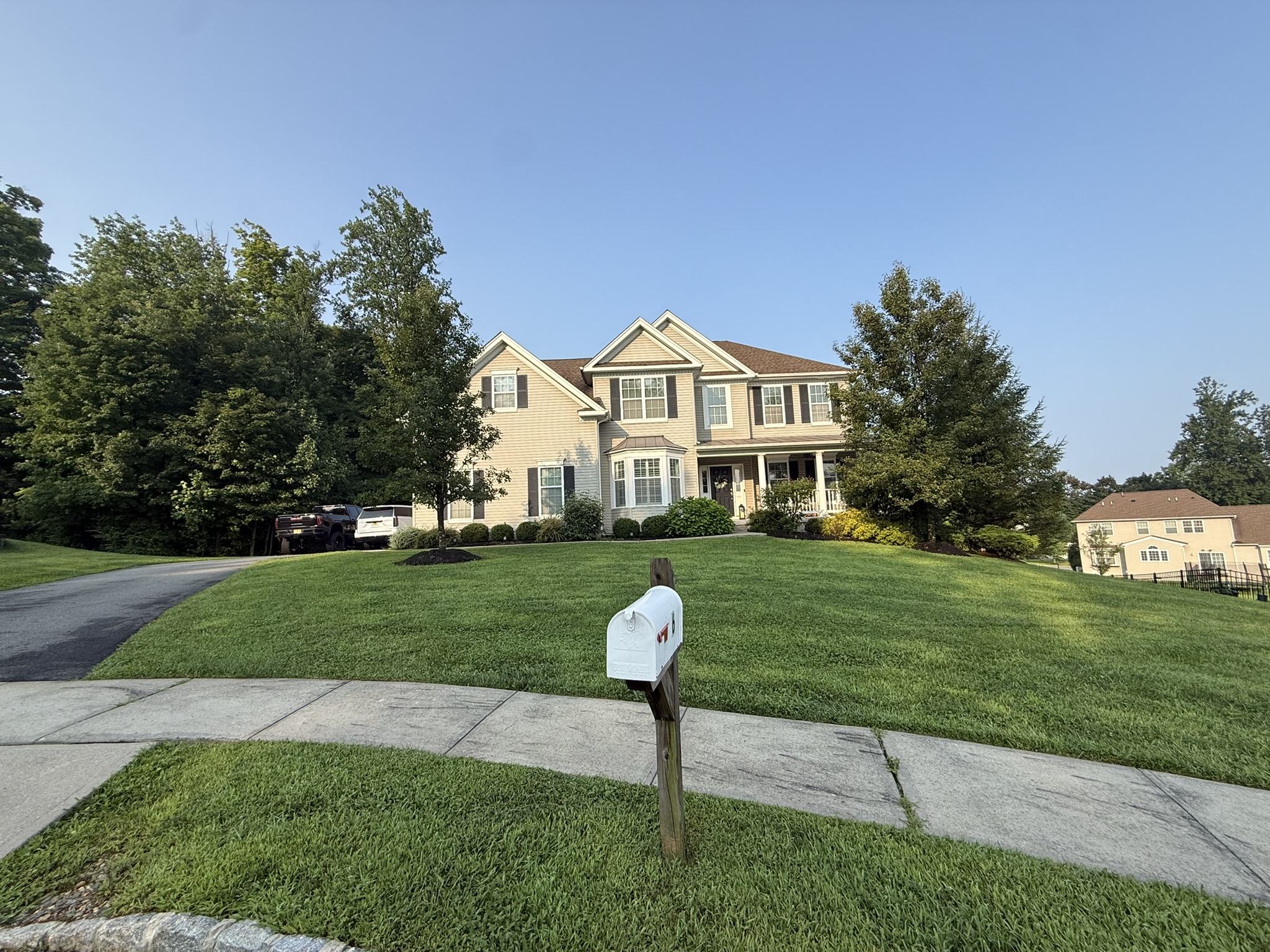 Property main image